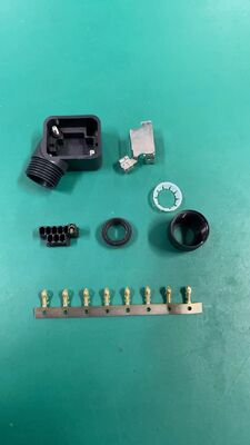 Yaskawa 9pin Servo Motor Connector with Silver and Gold Contact Plating for Industrial Automation and Crimp/Solder Termination